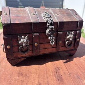 Vintage Pirate Chest / Jewelry Box